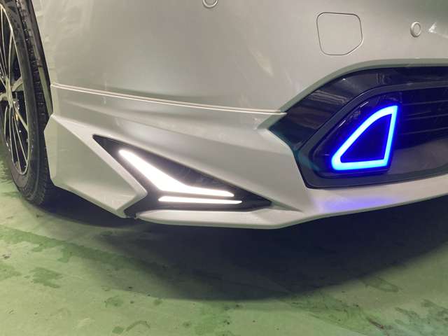 トヨタ プリウス ２．０ Ｚ Ｅ－ＦＯＵＲ ４ＷＤ R5年 (北海道) 99