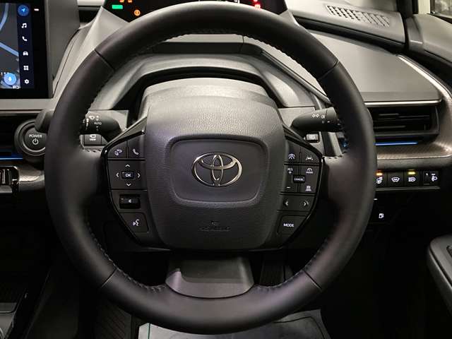 トヨタ プリウス ２．０ Ｚ Ｅ－ＦＯＵＲ ４ＷＤ R5年 (北海道) 99