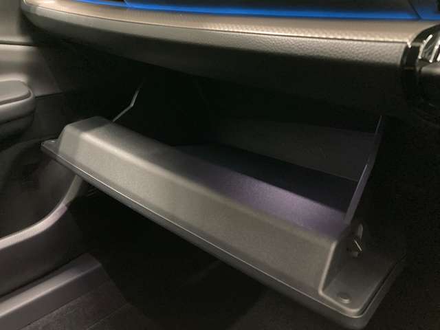 トヨタ プリウス ２．０ Ｚ Ｅ－ＦＯＵＲ ４ＷＤ R5年 (北海道) 99