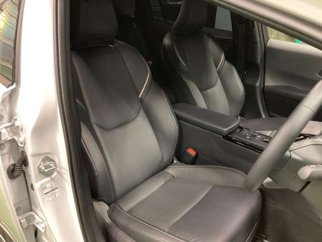 トヨタ プリウス ２．０ Ｚ Ｅ－ＦＯＵＲ ４ＷＤ R5年 (北海道) 99