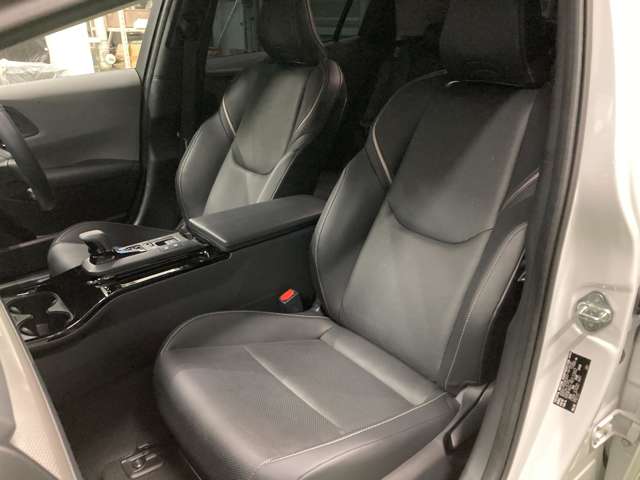 トヨタ プリウス ２．０ Ｚ Ｅ－ＦＯＵＲ ４ＷＤ R5年 (北海道) 99