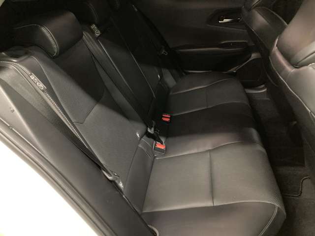 トヨタ プリウス ２．０ Ｚ Ｅ－ＦＯＵＲ ４ＷＤ R5年 (北海道) 99