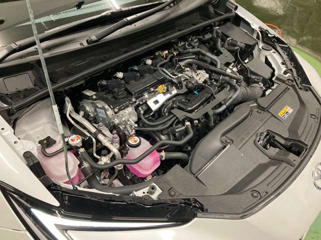 トヨタ プリウス ２．０ Ｚ Ｅ－ＦＯＵＲ ４ＷＤ R5年 (北海道) 99