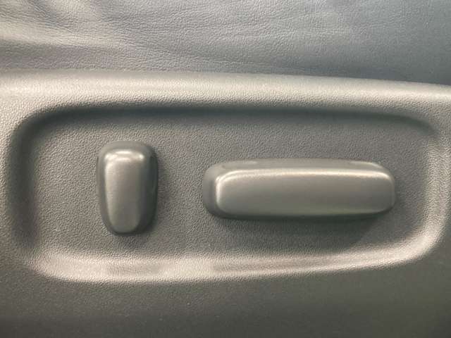 トヨタ エスティマ　ハイブリッド ２．４ アエラス プレミアム エディション ４ＷＤ H26年 (北海道) 99