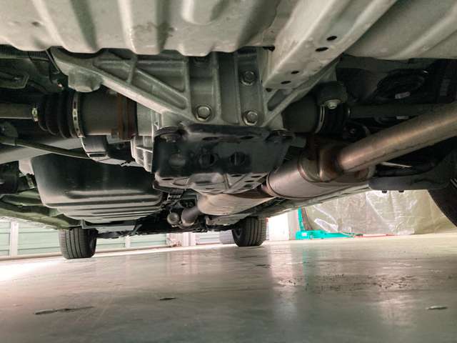 トヨタ エスティマ　ハイブリッド ２．４ アエラス プレミアム エディション ４ＷＤ H26年 (北海道) 99