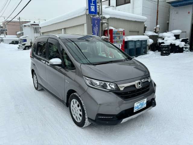 ホンダ フリード　ハイブリッド １．５ ハイブリッド クロスター ホンダセンシング ４ＷＤ R3年 (北海道) 99
