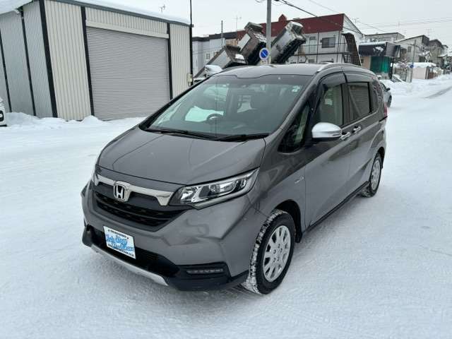 ホンダ フリード　ハイブリッド １．５ ハイブリッド クロスター ホンダセンシング ４ＷＤ R3年 (北海道) 99
