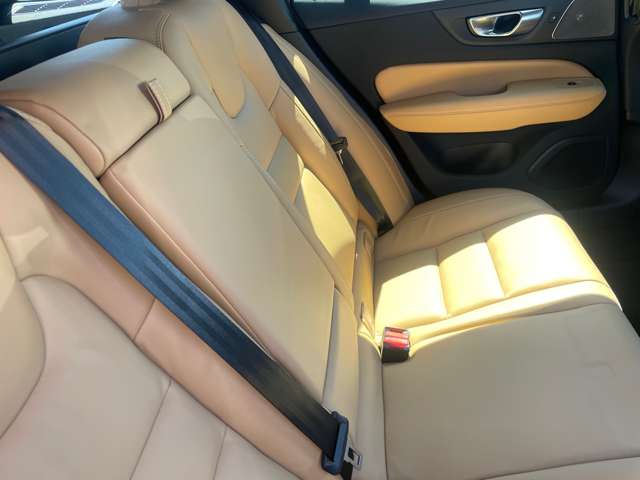 ボルボ Ｖ６０ アルティメット　Ｂ４ R6年 (東北) 99