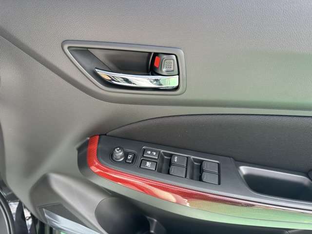 スズキ スイフト スポーツ １．４ R6年 (東海) 99