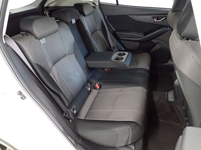 スバル インプレッサスポーツ １．６ Ｉ－Ｌ アイサイト ４ＷＤ R5年 (関東) 99