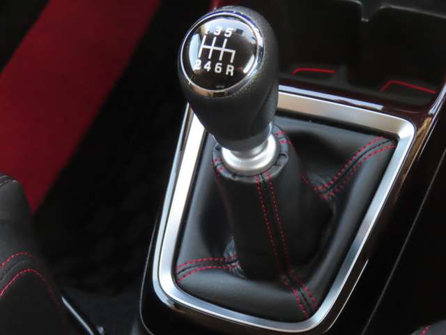 スズキ スイフト スポーツ １．４ R4年 (関東) 99