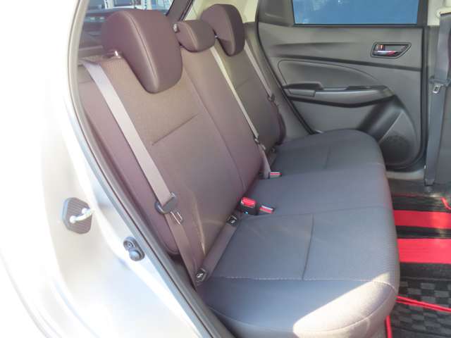 スズキ スイフト スポーツ １．４ R4年 (関東) 99