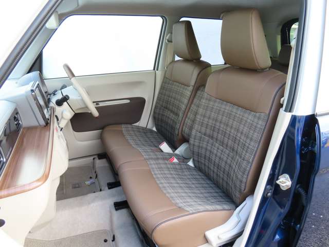 スズキ アルトラパン　ＬＣ ＬＣ ６６０ Ｘ R4年 (関東) 99