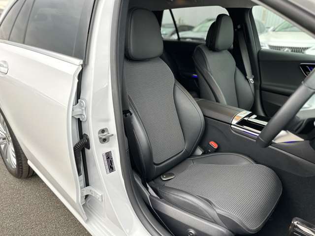 メルセデスベンツ Ｃクラスワゴン Ｃ２００ アバンギャルド （ＩＳＧ搭載モデル） ＭＰ２０２３０１ R5年 (近畿) 99