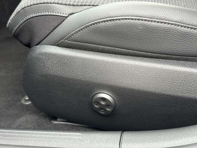 メルセデスベンツ Ｃクラスワゴン Ｃ２００ アバンギャルド （ＩＳＧ搭載モデル） ＭＰ２０２３０１ R5年 (近畿) 99