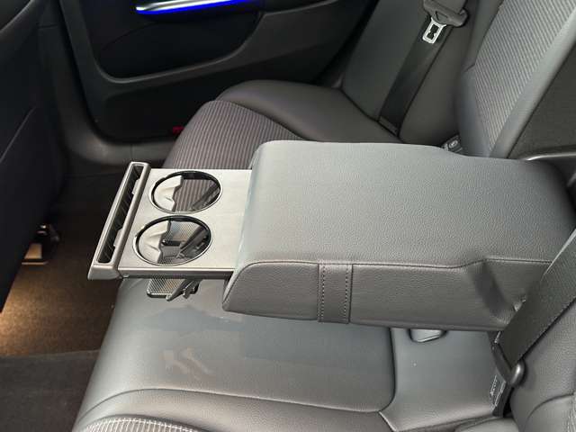 メルセデスベンツ Ｃクラスワゴン Ｃ２００ アバンギャルド （ＩＳＧ搭載モデル） ＭＰ２０２３０１ R5年 (近畿) 99