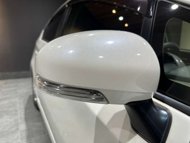 トヨタ プリウス １．８ Ｓ H26年 (近畿) 99