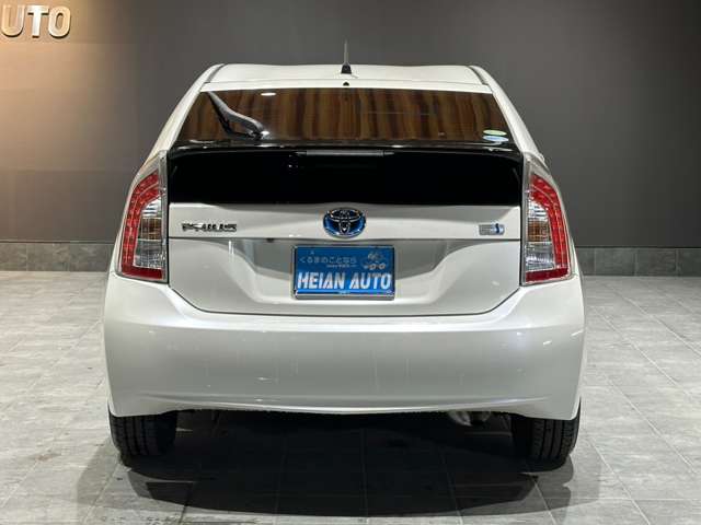 トヨタ プリウス １．８ Ｓ H26年 (近畿) 99