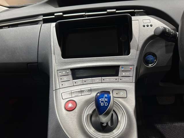 トヨタ プリウス １．８ Ｓ H26年 (近畿) 99