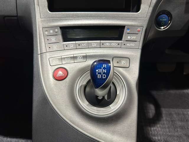 トヨタ プリウス １．８ Ｓ H26年 (近畿) 99