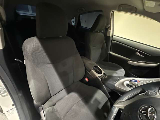 トヨタ プリウス １．８ Ｓ H26年 (近畿) 99