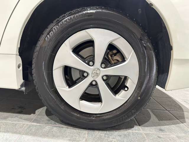 トヨタ プリウス １．８ Ｓ H26年 (近畿) 99