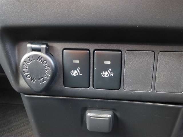 トヨタ ルーミー １．０ カスタム Ｇ R4年 (東北) 99