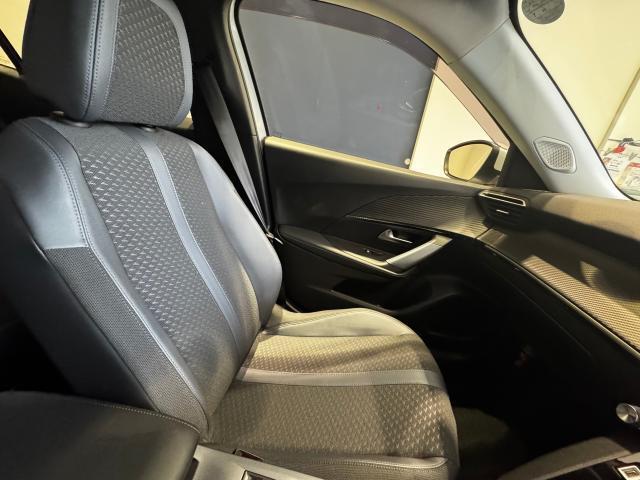 プジョー ＳＵＶ ２００８ アリュール R2年 (中国) 99