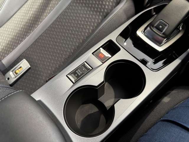 プジョー ＳＵＶ ２００８ アリュール R2年 (中国) 99