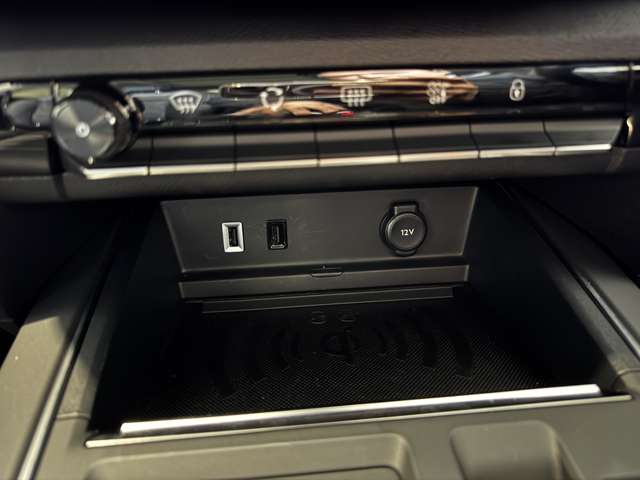 シトロエン Ｃ５　エアクロス　ＳＵＶ　ＰＨＥＶ マックス プラグインハイブリッド R6年 (中国) 99