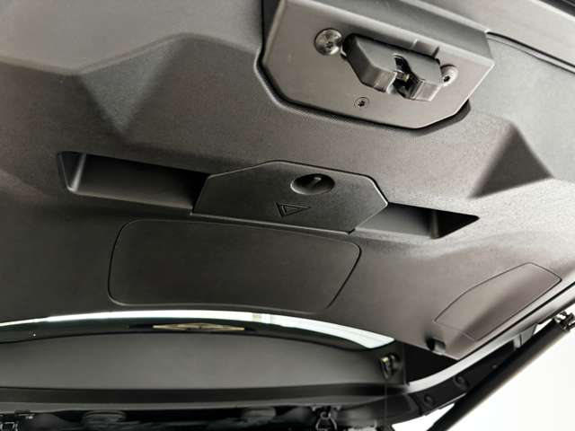 シトロエン Ｃ５　エアクロス　ＳＵＶ　ＰＨＥＶ マックス プラグインハイブリッド R6年 (中国) 99