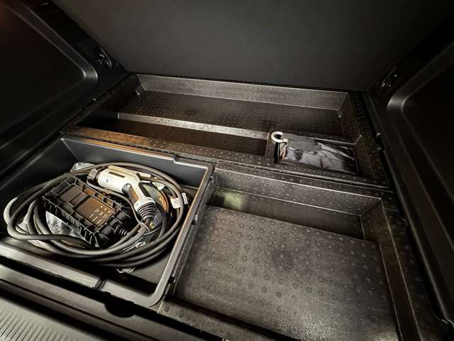 シトロエン Ｃ５　エアクロス　ＳＵＶ　ＰＨＥＶ マックス プラグインハイブリッド R6年 (中国) 99