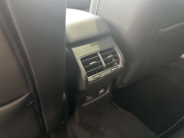 シトロエン Ｅ−Ｃ４ シャイン R5年 (中国) 99