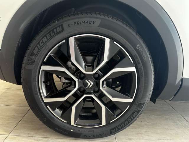 シトロエン Ｅ−Ｃ４ シャイン R5年 (中国) 99