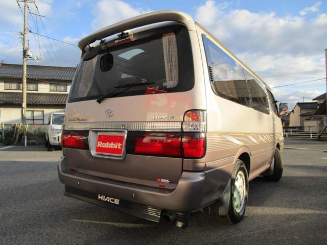 トヨタ ハイエースワゴン ３．０ スーパーカスタムリミテッド トリプルムーンルーフ ディーゼルターボ H12年 (中国) 99