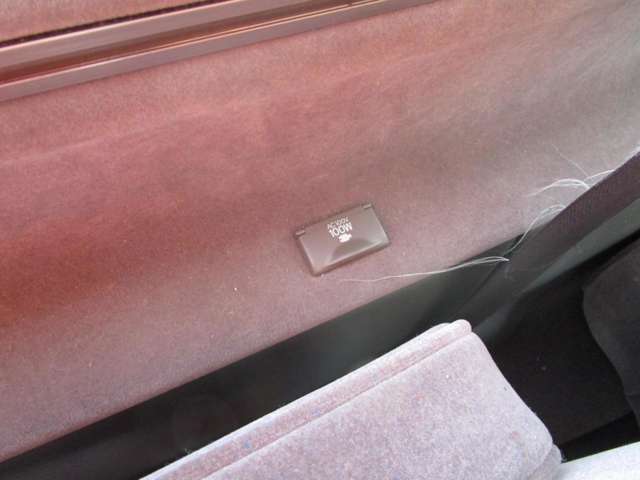 トヨタ ハイエースワゴン ３．０ スーパーカスタムリミテッド トリプルムーンルーフ ディーゼルターボ H12年 (中国) 99