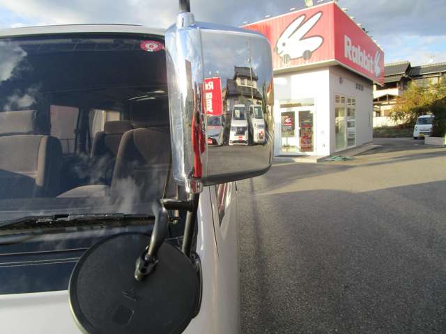 トヨタ ハイエースワゴン ３．０ スーパーカスタムリミテッド トリプルムーンルーフ ディーゼルターボ H12年 (中国) 99