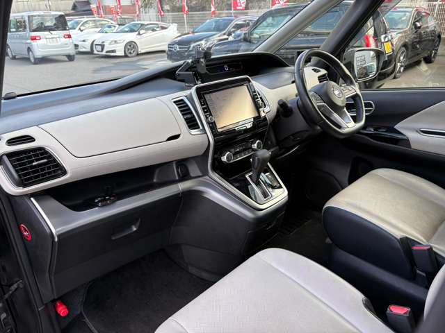 日産 セレナ ２．０ ライダー オーテック ３０ＴＨアニバーサリー プロパイロット エディション H28年 (中国) 99