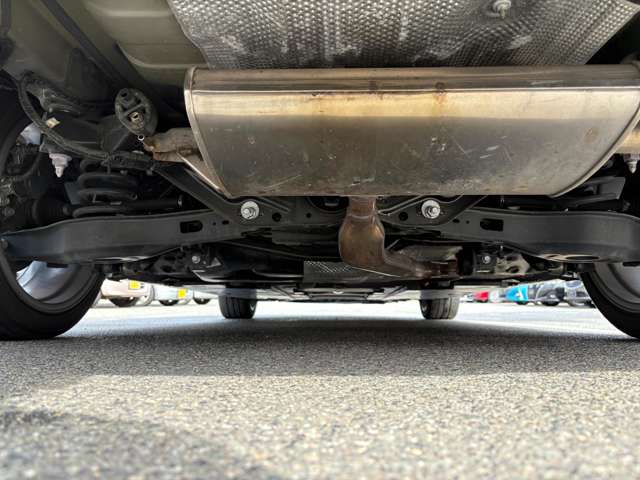 トヨタ カローラ　ツーリング　ハイブリッド １．８ ハイブリッド ＷＸＢ Ｅ－ＦＯＵＲ ４ＷＤ R2年 (中国) 99