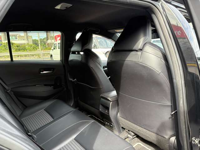 トヨタ カローラ　ツーリング　ハイブリッド １．８ ハイブリッド ＷＸＢ Ｅ－ＦＯＵＲ ４ＷＤ R2年 (中国) 99