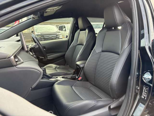 トヨタ カローラ　ツーリング　ハイブリッド １．８ ハイブリッド ＷＸＢ Ｅ－ＦＯＵＲ ４ＷＤ R2年 (中国) 99