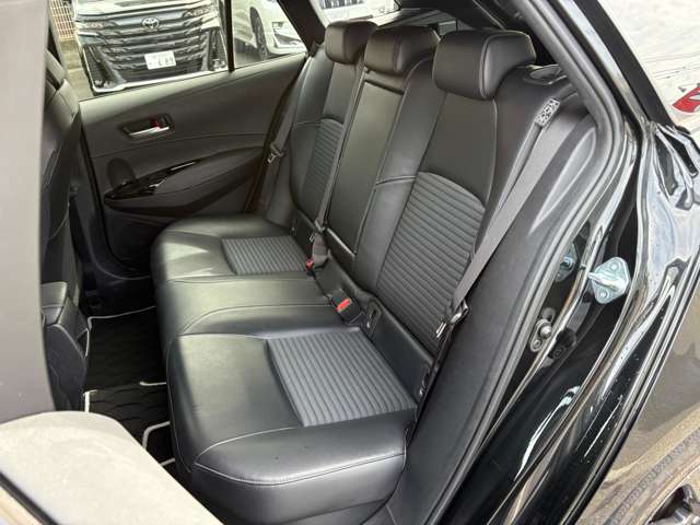 トヨタ カローラ　ツーリング　ハイブリッド １．８ ハイブリッド ＷＸＢ Ｅ－ＦＯＵＲ ４ＷＤ R2年 (中国) 99