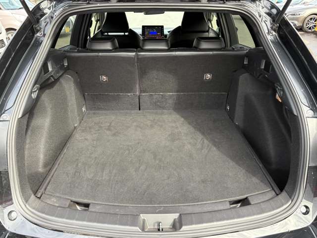 トヨタ カローラ　ツーリング　ハイブリッド １．８ ハイブリッド ＷＸＢ Ｅ－ＦＯＵＲ ４ＷＤ R2年 (中国) 99