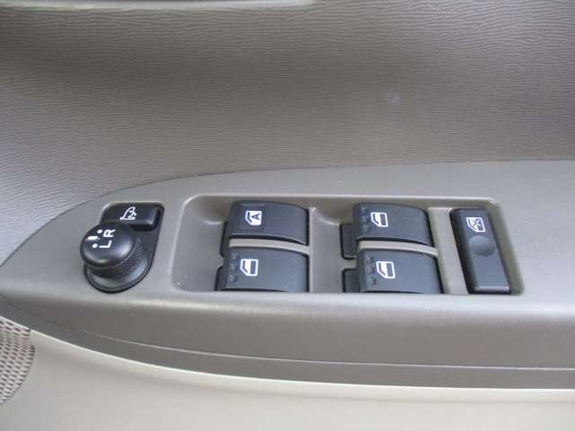 ダイハツ タント ６６０ Ｘ ＳＡ H26年 (中国) 99