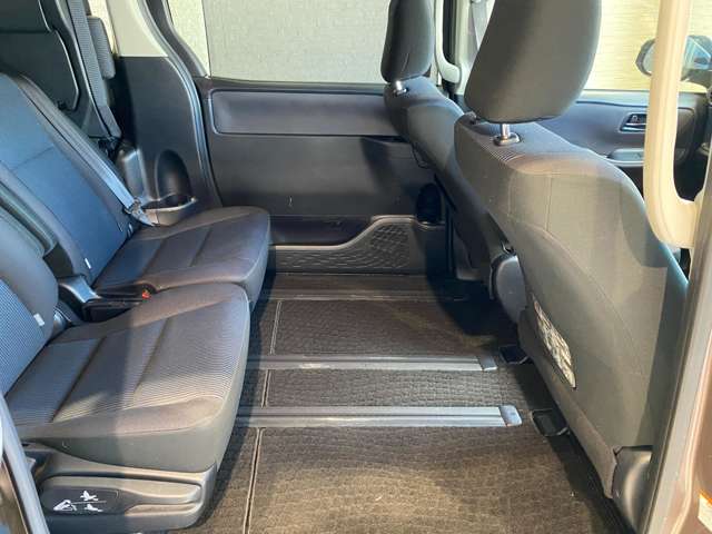 トヨタ ノア １．８ ハイブリッド Ｘ H26年 (九州・沖縄) 99