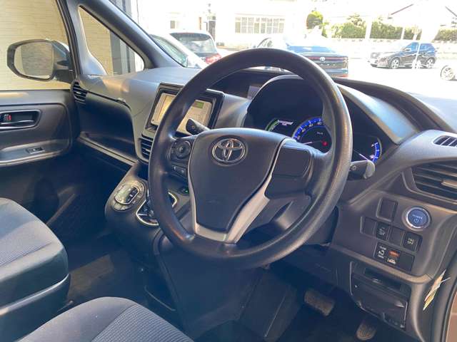 トヨタ ノア １．８ ハイブリッド Ｘ H26年 (九州・沖縄) 99