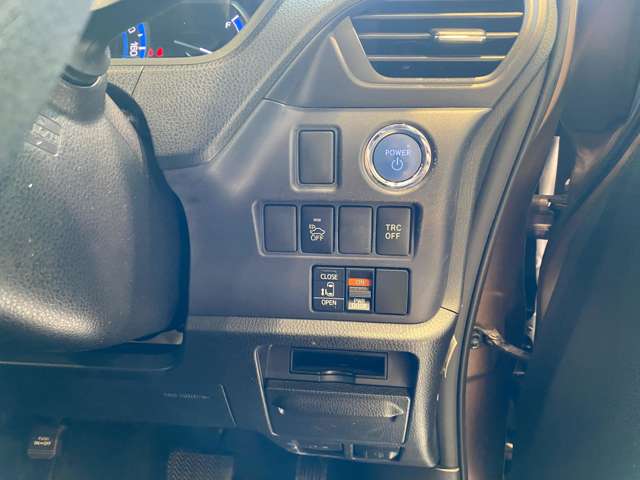 トヨタ ノア １．８ ハイブリッド Ｘ H26年 (九州・沖縄) 99