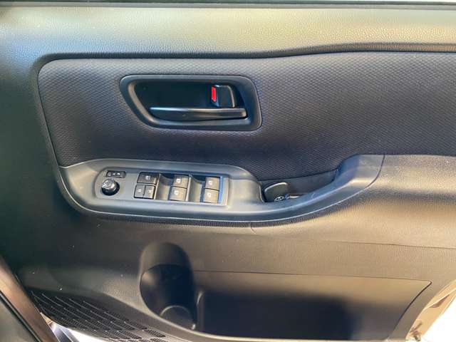 トヨタ ノア １．８ ハイブリッド Ｘ H26年 (九州・沖縄) 99