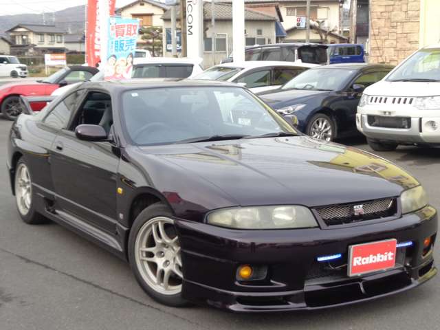 日産 スカイラインＧＴ−Ｒ ２．６ Ｖスペック ４ＷＤ H7年 (中国) 99