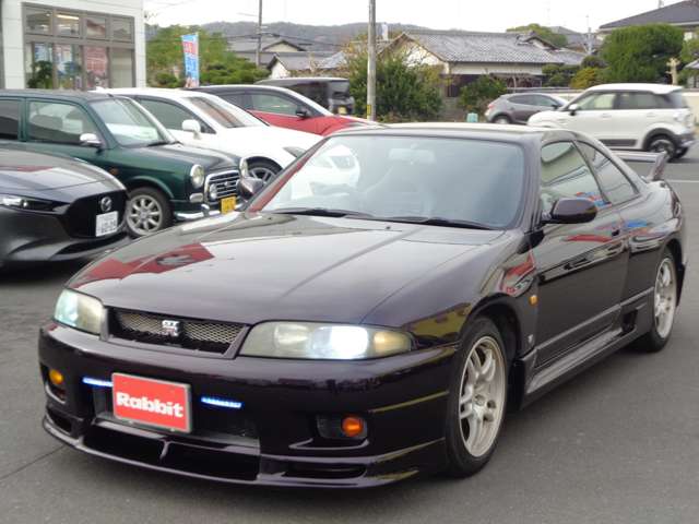 日産 スカイラインＧＴ−Ｒ ２．６ Ｖスペック ４ＷＤ H7年 (中国) 99